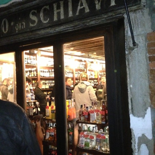 Where's Good? Holiday and vacation recommendations for Venice, Italy. What's good to see, when's good to go and how's best to get there.