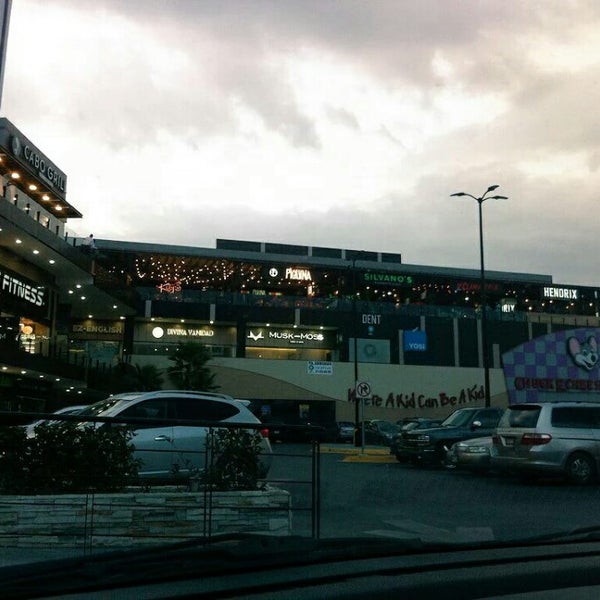 Plaza Almenares Anáhuac Sendero San Nicolás de los Garza, Nuevo León