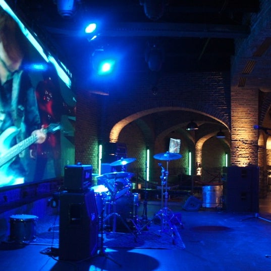 Turning stone casino concert venue
