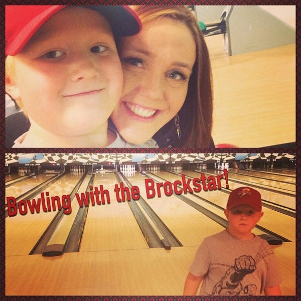 Photo taken at Jack &amp;amp; <b>Jill Lanes</b> by Aimee C. on ... - 42390161_AQECrOck2QLbRfRbmS7s9s91SuFAuDMyDpHaLrdd6H4