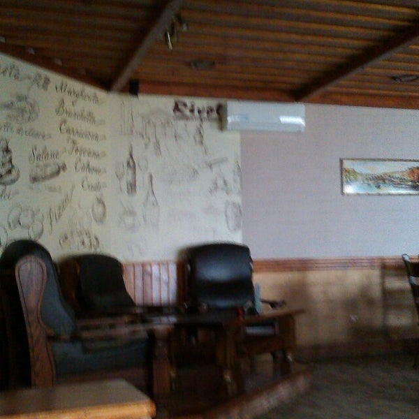 Снимок сделан в Rivoli пользователем Andrei K. 6/30/2013