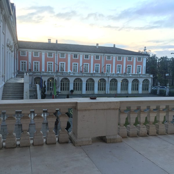 Where's Good? Holiday and vacation recommendations for Desenzano Del Garda, Italy. What's good to see, when's good to go and how's best to get there.