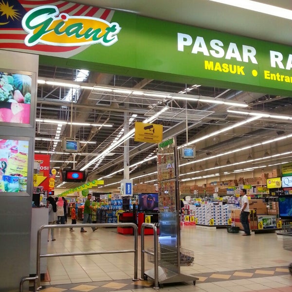 Giant Hypermarket - Shah Alam, Selangor