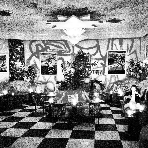 Paul's Cocktail Lounge in Tribeca