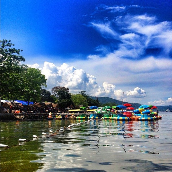  Pantai Mutun Beach