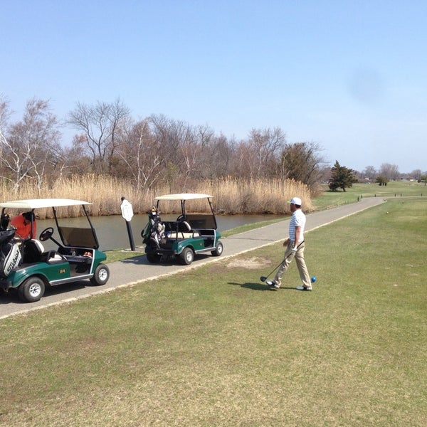 Bergen Point Golf Club Golf Course in West Babylon