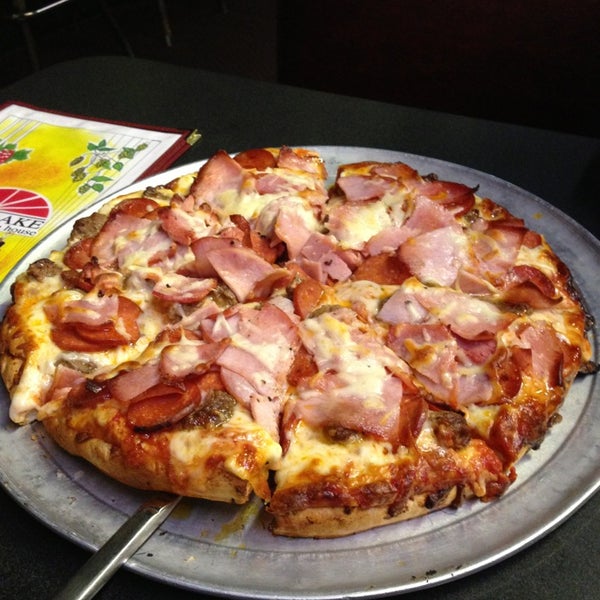 Northlake Tavern and Pizza University District 14 tips from 1244 visitors