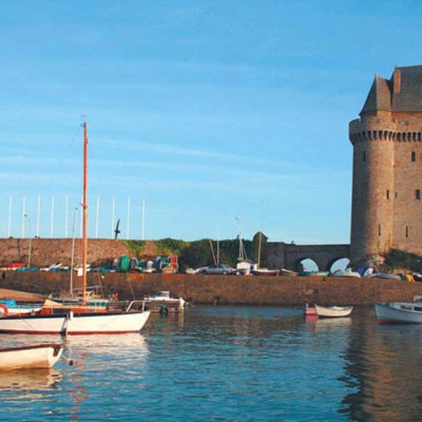 Where's Good? Holiday and vacation recommendations for Mont Saint-Michel, France. What's good to see, when's good to go and how's best to get there.