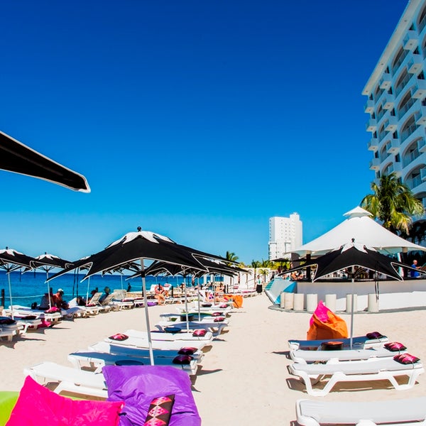 Where's Good? Holiday and vacation recommendations for Cozumel, Messico. What's good to see, when's good to go and how's best to get there.