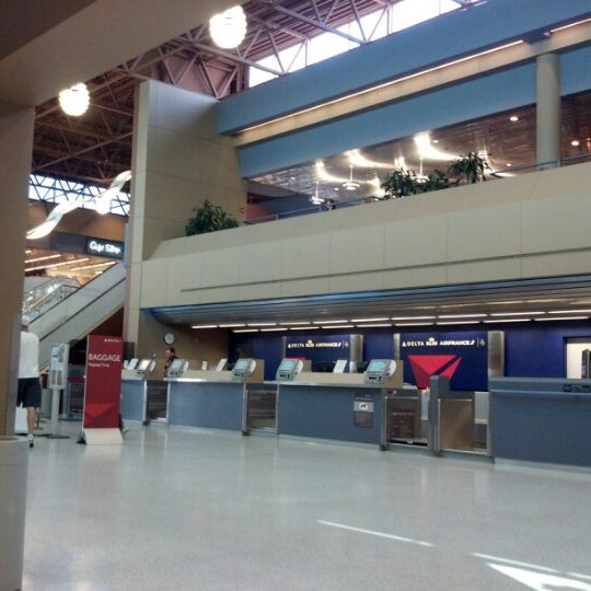 Fargo Hector International Airport (FAR) 56 tips