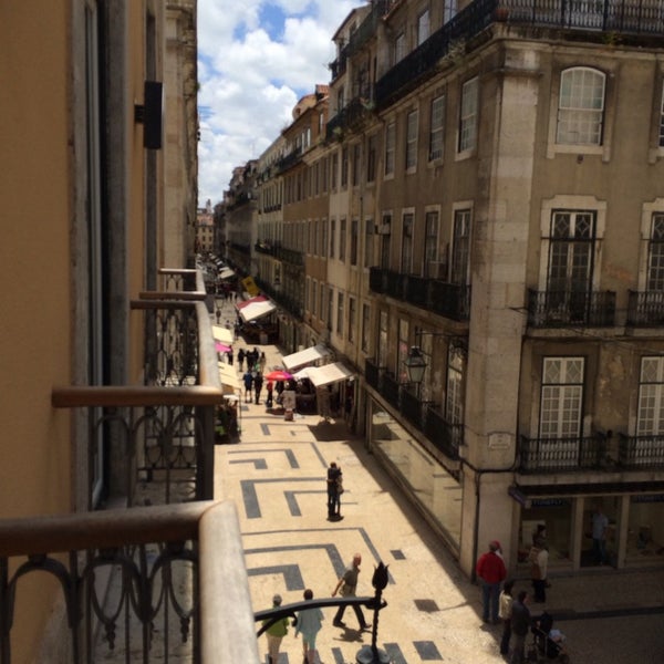 Where's Good? Holiday and vacation recommendations for Lissabon, Portugal. What's good to see, when's good to go and how's best to get there.