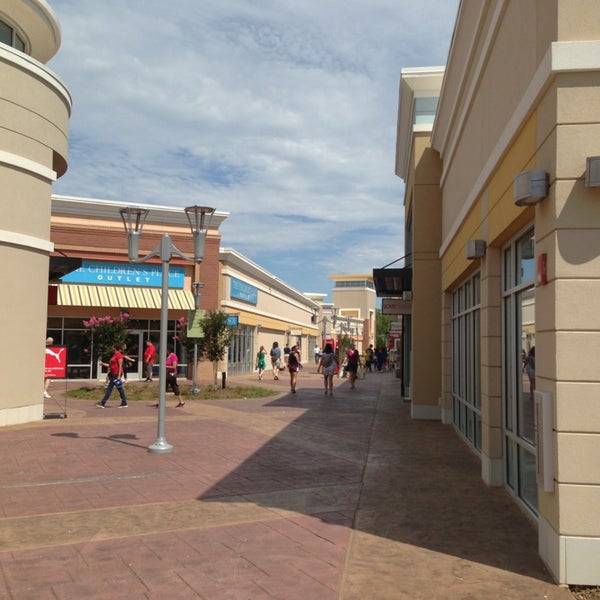 The Outlet Shoppes at Atlanta - Shopping Mall in Woodstock