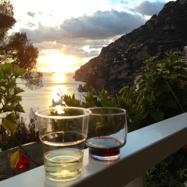 Where's Good? Holiday and vacation recommendations for Positano, Italia. What's good to see, when's good to go and how's best to get there.