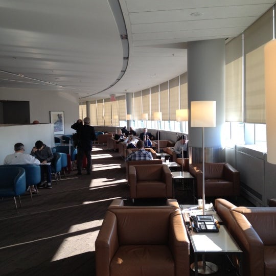 Maple Leaf Lounge (Transborder) Toronto Pearson International Airport Terminal 1, Transborder