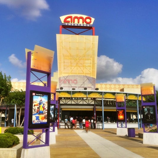 amc theaters universal studios