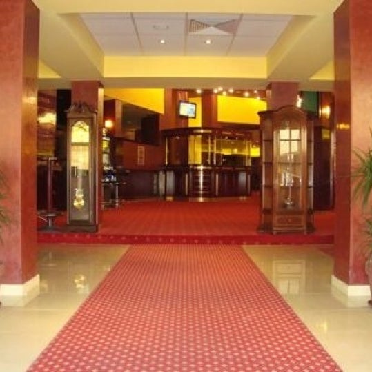 Casino motel senator