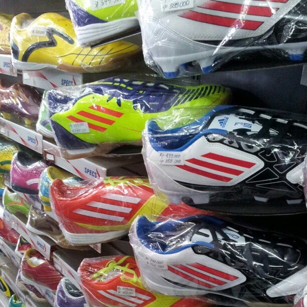Toko sepatu