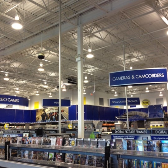 Best Buy Canada 2500 Winston Park Drive Oakville winstonredmedical