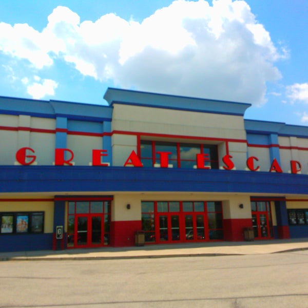 Regal Cinemas Noblesville 10 - Movie Theater in Noblesville