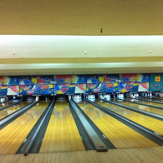 Parkway Bowl Bowling Alley in El Cajon