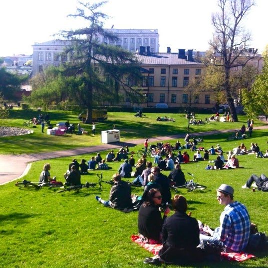 Where's Good? Holiday and vacation recommendations for Helsinki, Finland. What's good to see, when's good to go and how's best to get there.