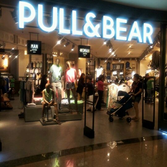 Pull & Bear - Clothing Store in Kebayoran Lama