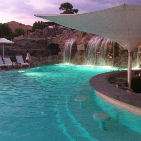 Where's Good? Holiday and vacation recommendations for Costa Navarino, Greece. What's good to see, when's good to go and how's best to get there.