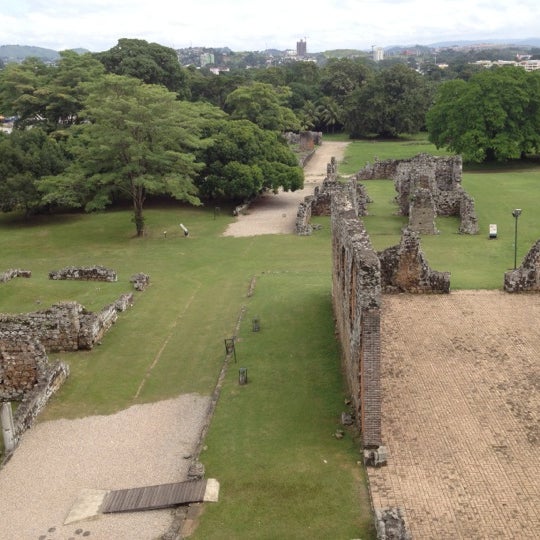 Where's Good? Holiday and vacation recommendations for Panama Stadt, Panama. What's good to see, when's good to go and how's best to get there.