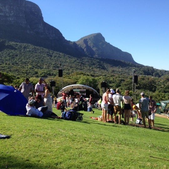 Where's Good? Holiday and vacation recommendations for Cape Town, South Africa. What's good to see, when's good to go and how's best to get there.