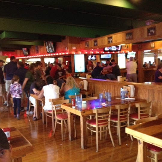 Ker’s WingHouse Bar & Grill - 34900 US Highway 19 N