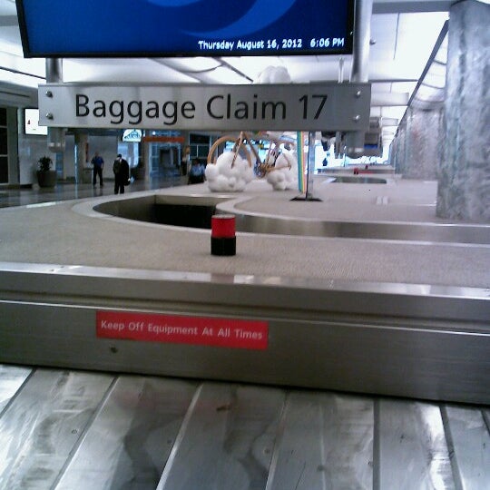 Baggage Claim 17 - Denver International Airport - 0 tips