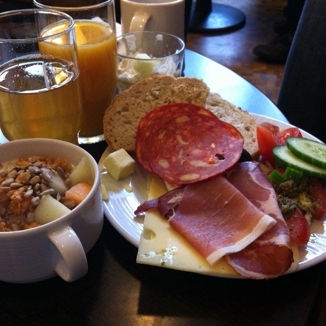 breakfast photo