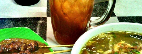 Soto Ayam Kampung Ali Sohor is one of Wisata Kuliner Samarinda.
