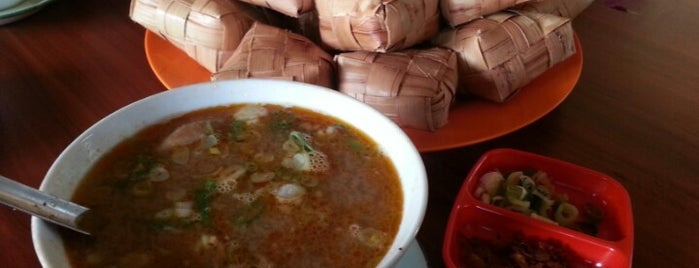 Coto Makassar Marannu is one of Wisata Kuliner Samarinda.