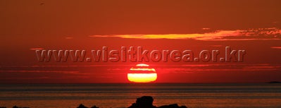 꽃지해수욕장 (Ggotji Beach) is one of 한국관광 100선.