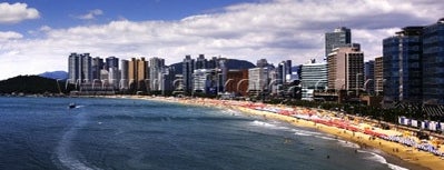 해운대 해수욕장 (Haeundae Beach) is one of 한국관광 100선.