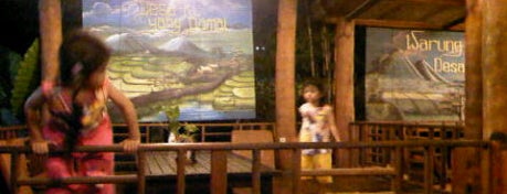 Warung Desaku is one of Wisata Kuliner Samarinda.