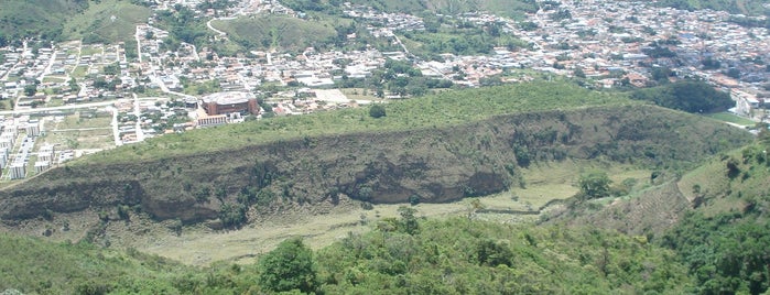 Meseta de la Galera is one of Monumentos Naturales de Venezuela.