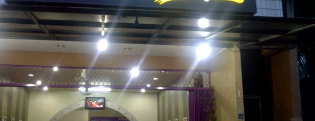 Kedai Senayan is one of Wisata Kuliner Samarinda.