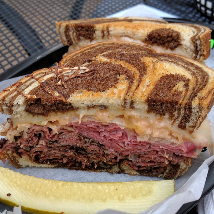 Pickles Deli reviews, photos Central West End St. Louis GayCities