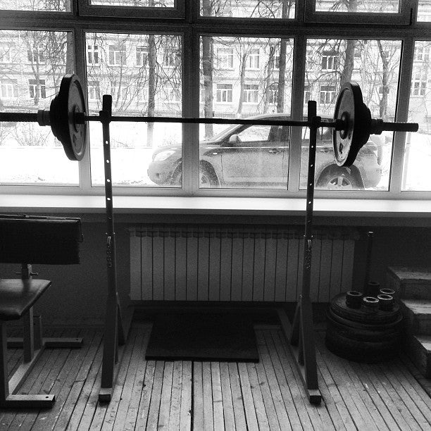 Юность болдина. Юность болдина. Бассейн юность климовск. Калуга 72 школа. Калуга 1978 года.