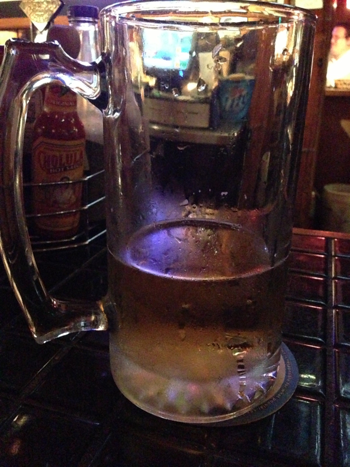 Redwing Bar & Grill