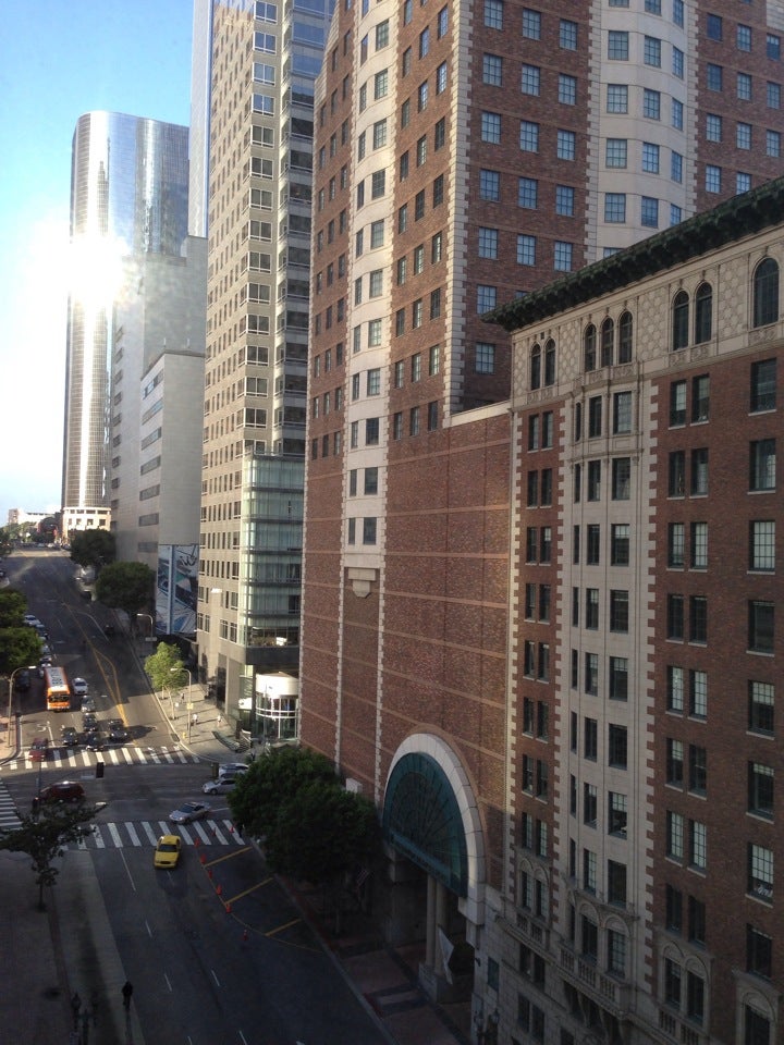 Hilton Checkers Los Angeles