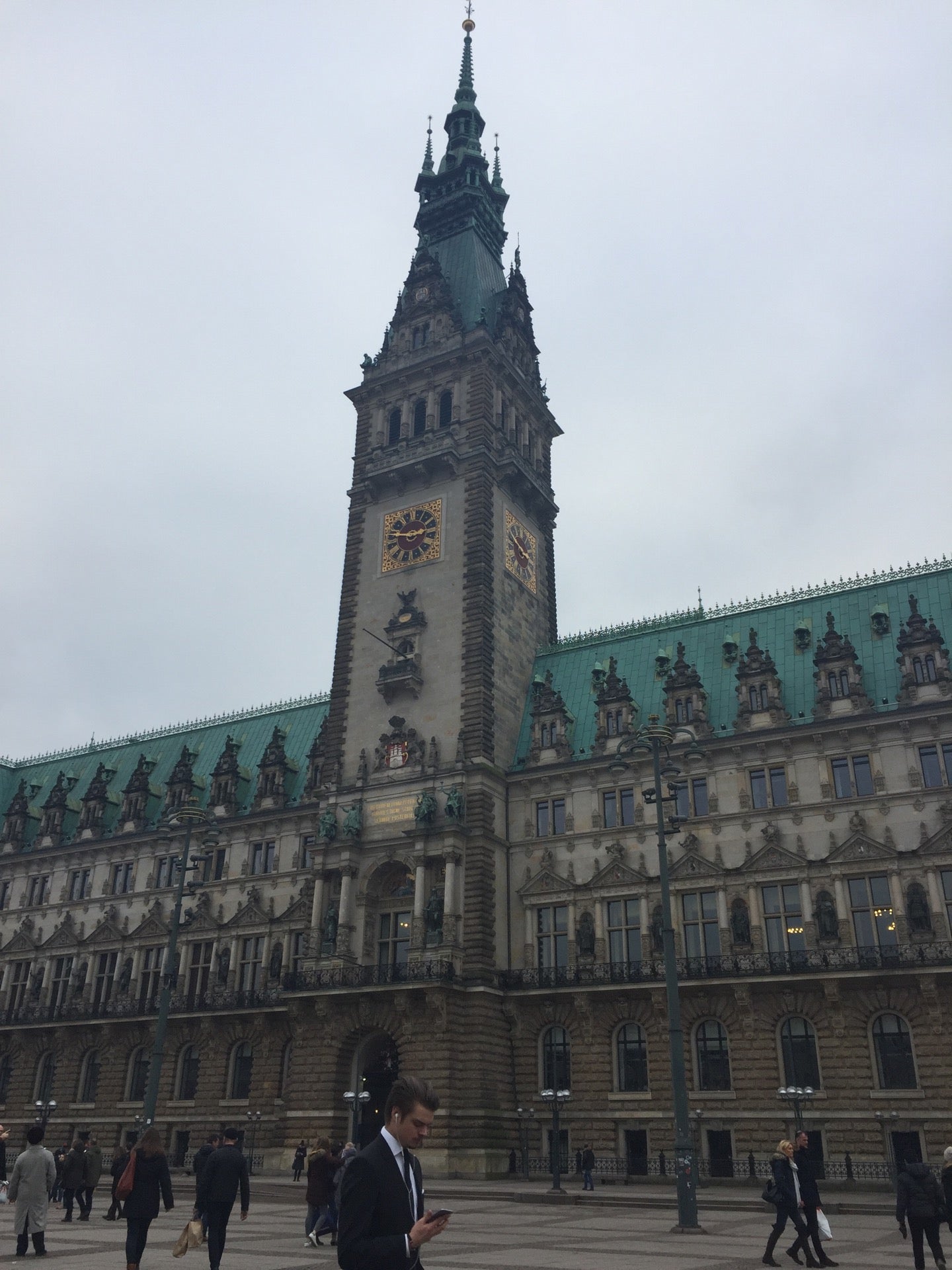 Bilder zu Parlament in Hamburg auf speisekarte.de