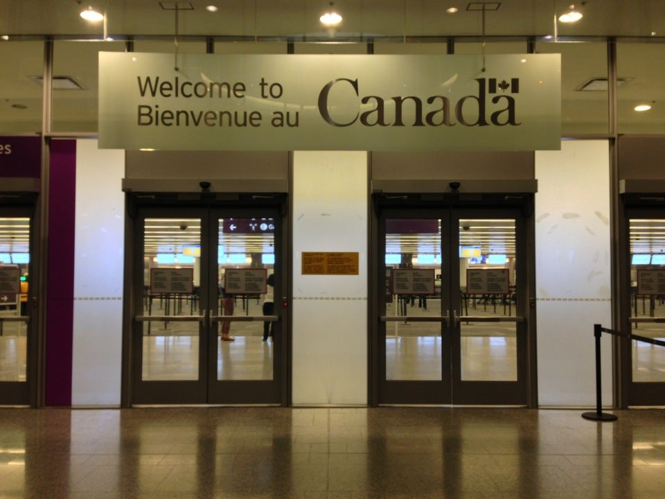 Toronto Pearson International Airport (YYZ)