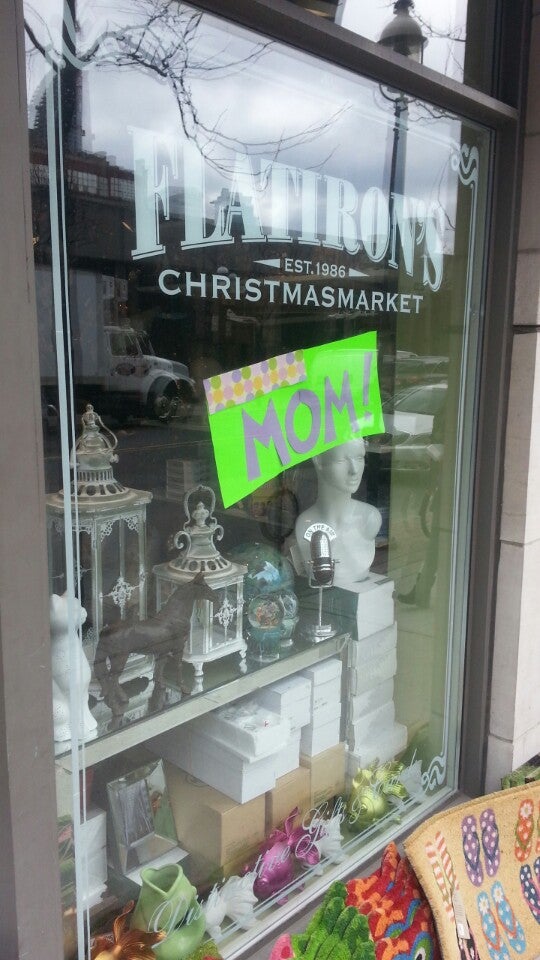 FlatIrons Gift Store