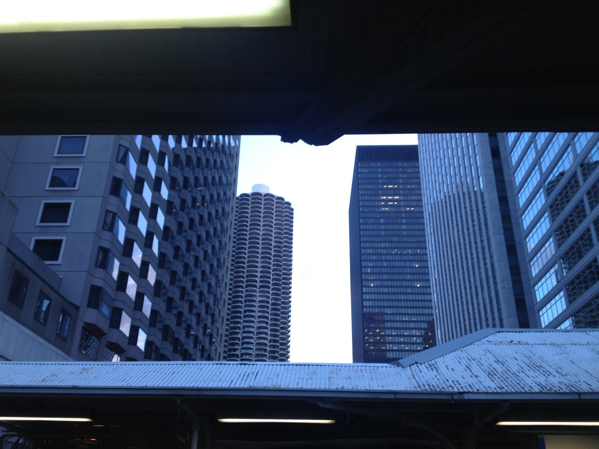 CTA - State/Lake (Red, Brown, Green, Orange, Purple, Pink Lines)