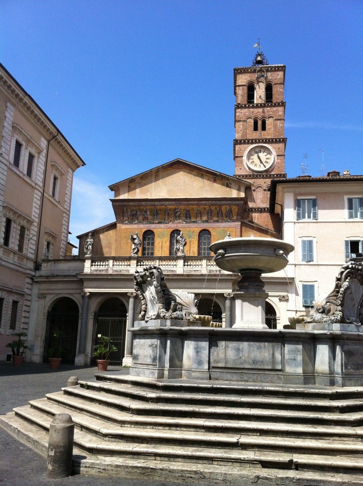 Piazza di Santa Maria In Trastevere