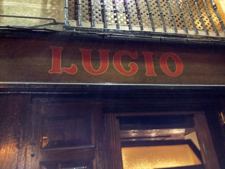Casa Lucio