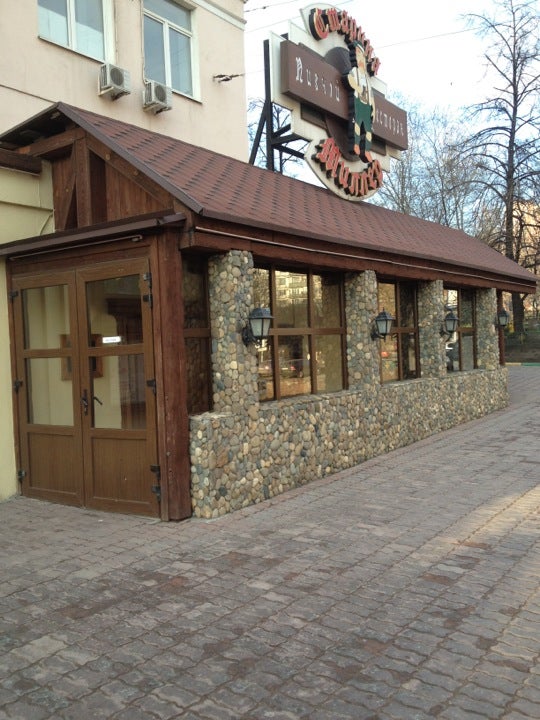 Ресторан деловой псков. Старина Мюллер ресторан на Шмитовском. Ресторан под старину. Кафе под старину Москва. Кафе под старину фасад.